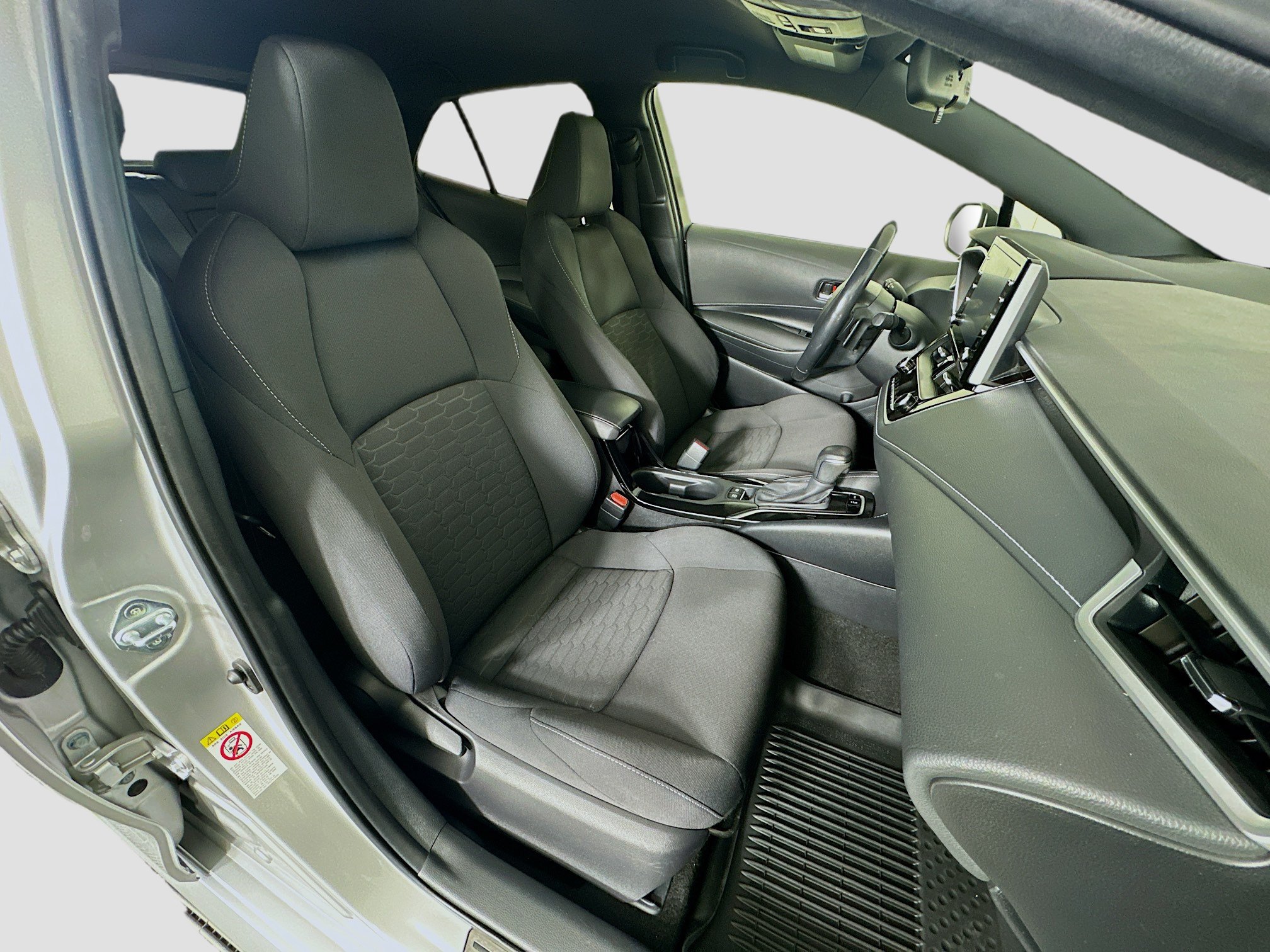 Used 2019 Toyota Corolla SE FWD image 28