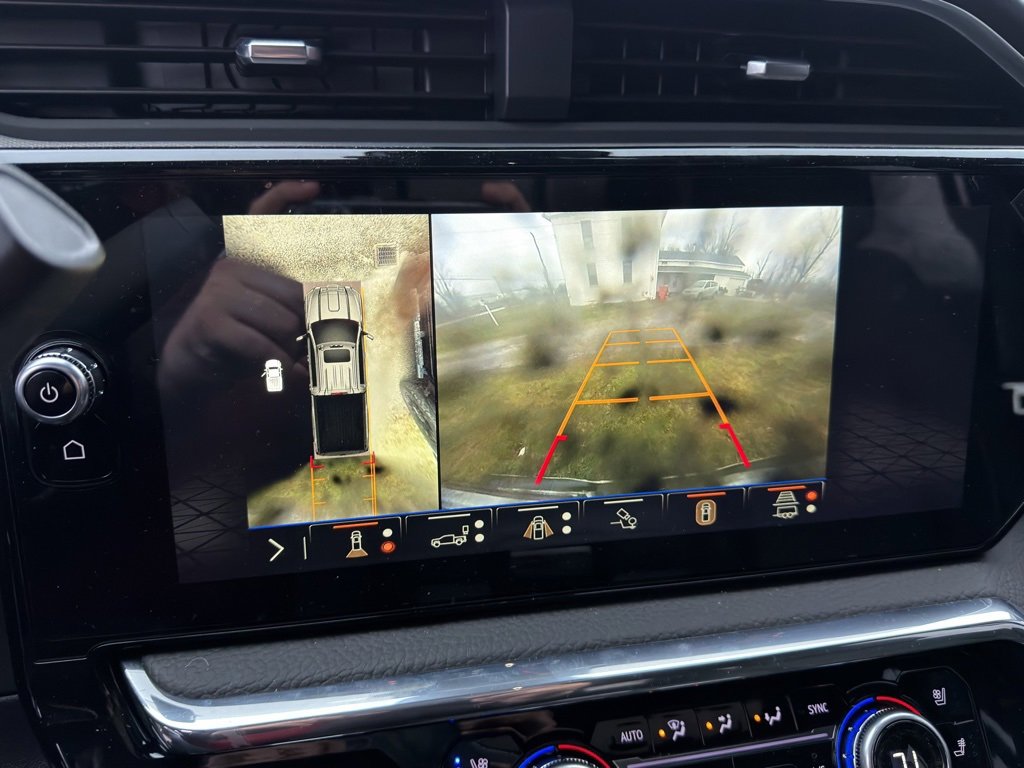 Used 2025 GMC Sierra 3500 Denali w/ Denali Reserve Package image 7