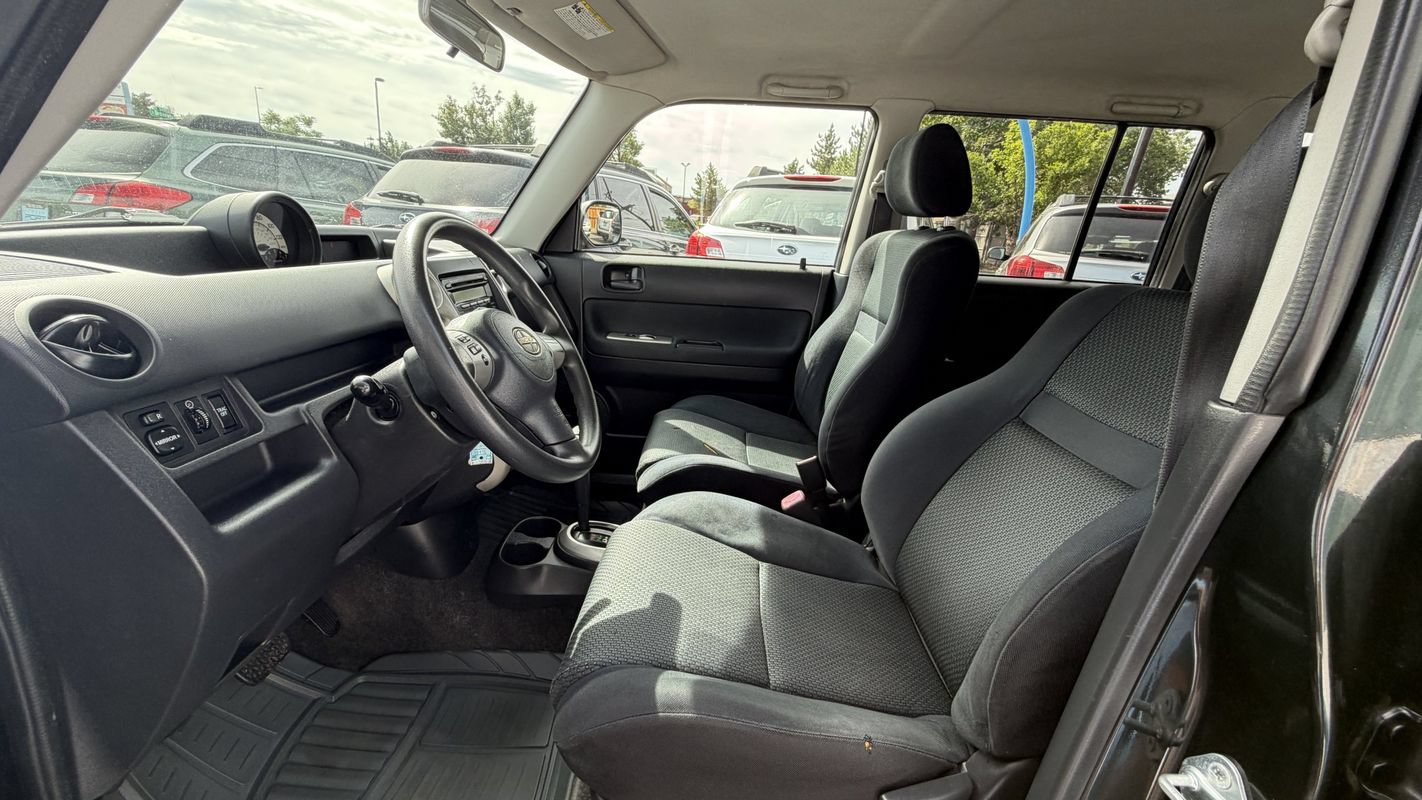 Used 2006 Scion xB FWD image 6