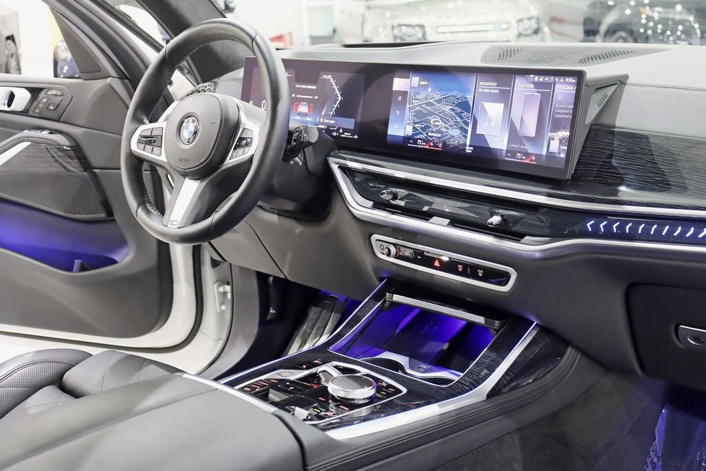 Used 2023 BMW X7 xDrive40i w/ M Sport Package image 34