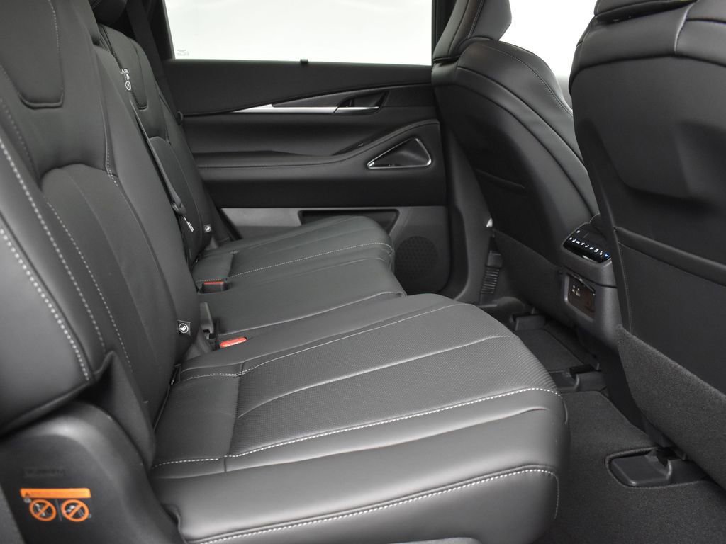 Used 2025 INFINITI QX60 Sensory AWD/4WD image 25