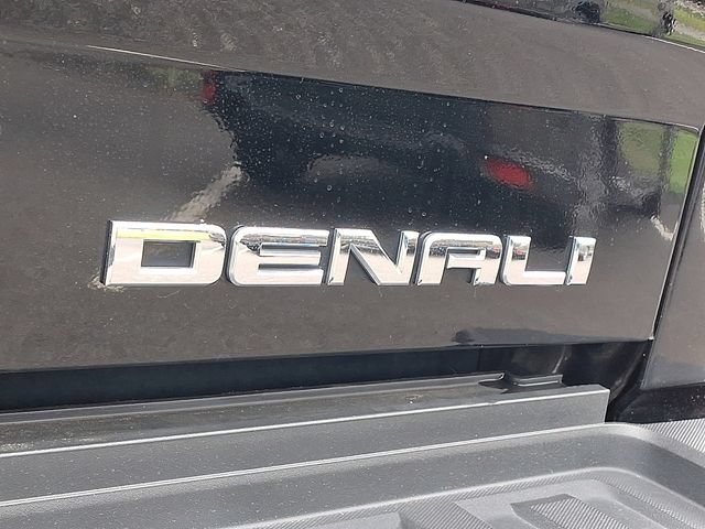 Used 2017 GMC Sierra 2500 Denali w/ Duramax Plus Package AWD/4WD image 33