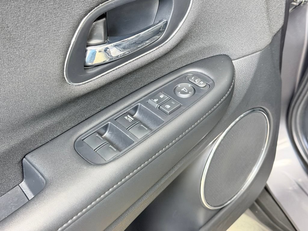 Used 2022 Honda HR-V EX image 10