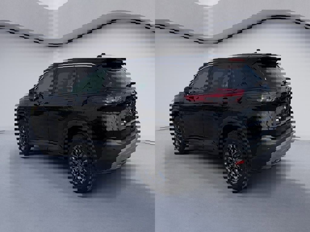 Used 2023 Nissan Rogue S image 3