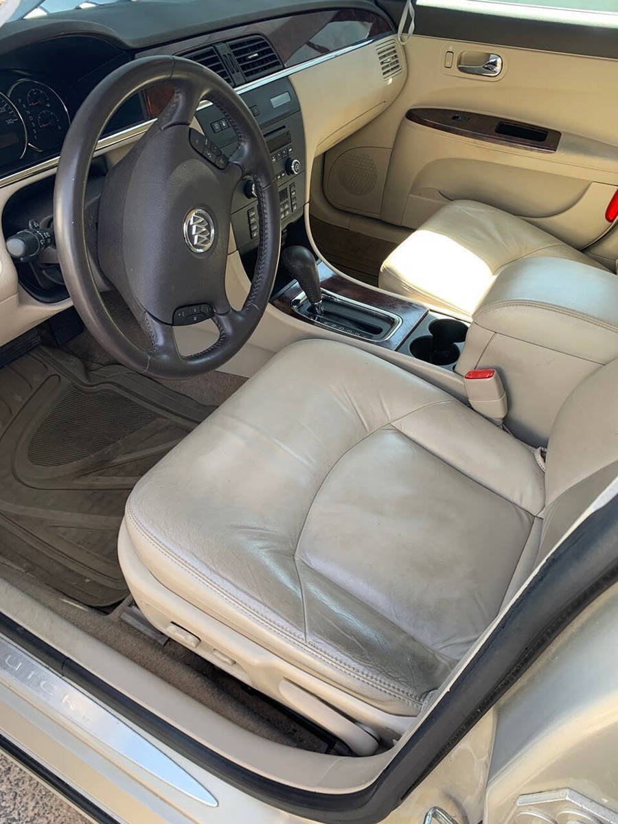 Used 2009 Buick LaCrosse CXL FWD image 9