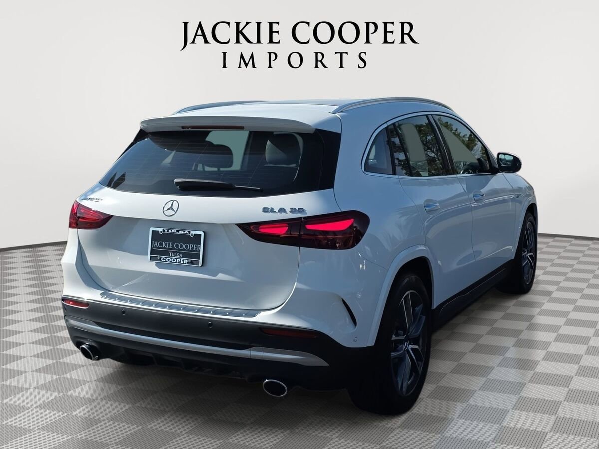 New 2026 Mercedes-Benz GLA 35 AMG 4MATIC image 5