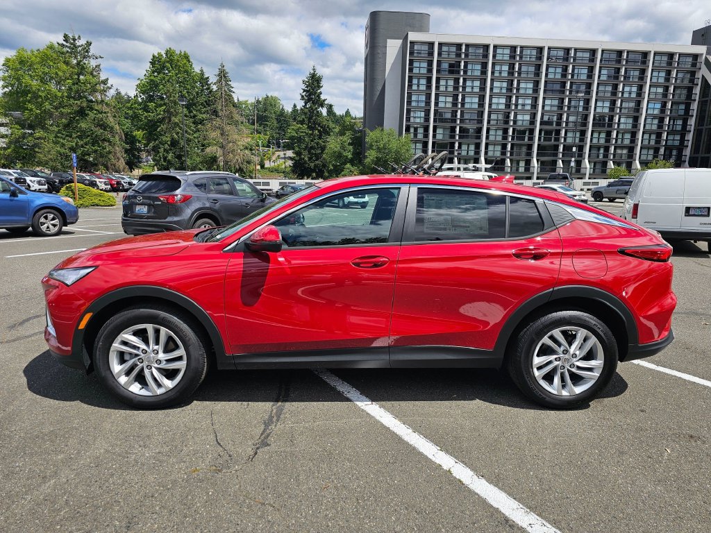 New 2026 Buick Envista Sport Touring FWD image 2