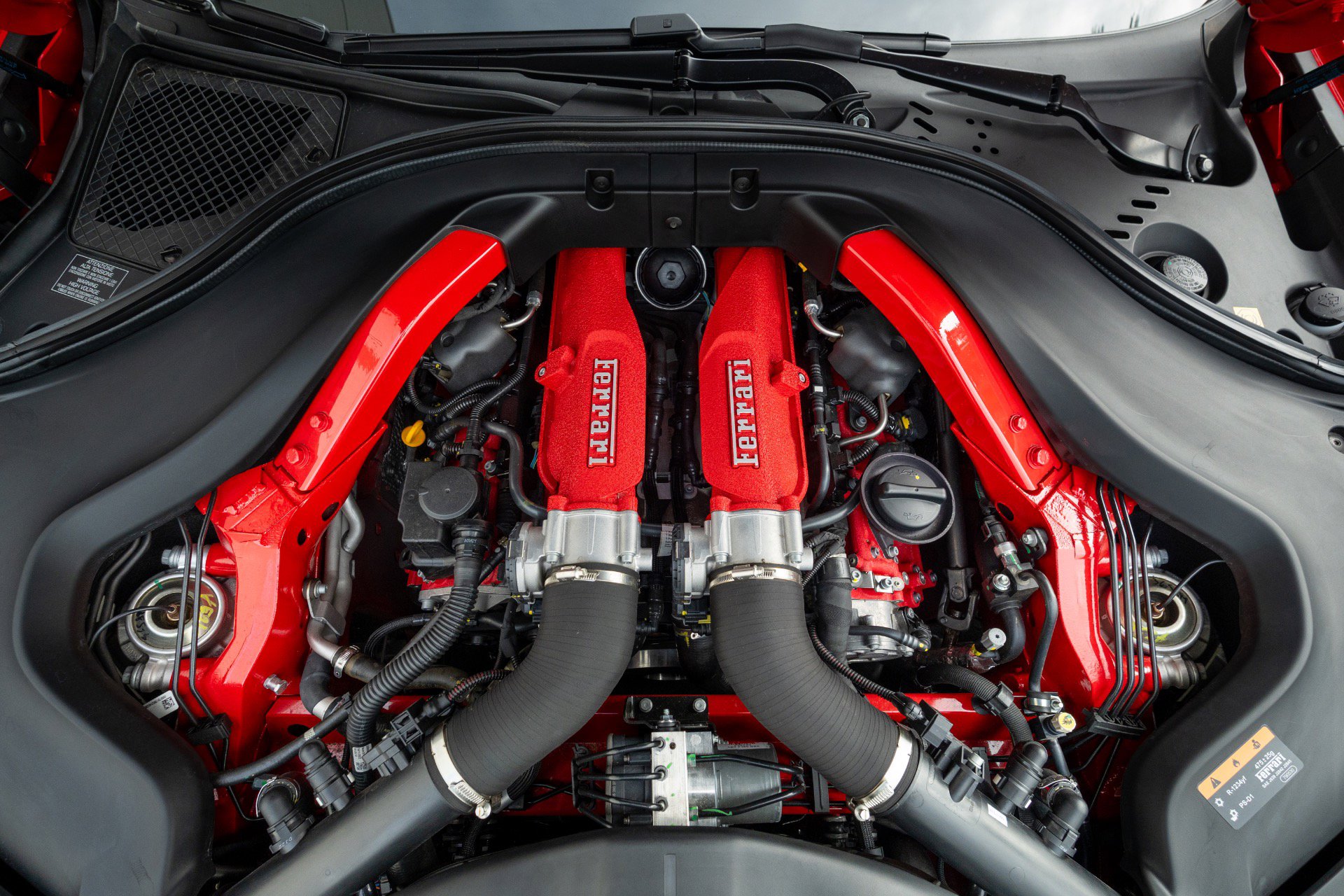 Used 2023 Ferrari Roma RWD image 76