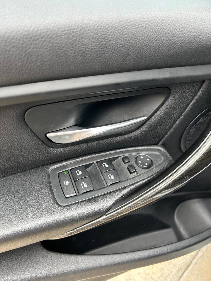 Used 2015 BMW 328i Sedan image 2