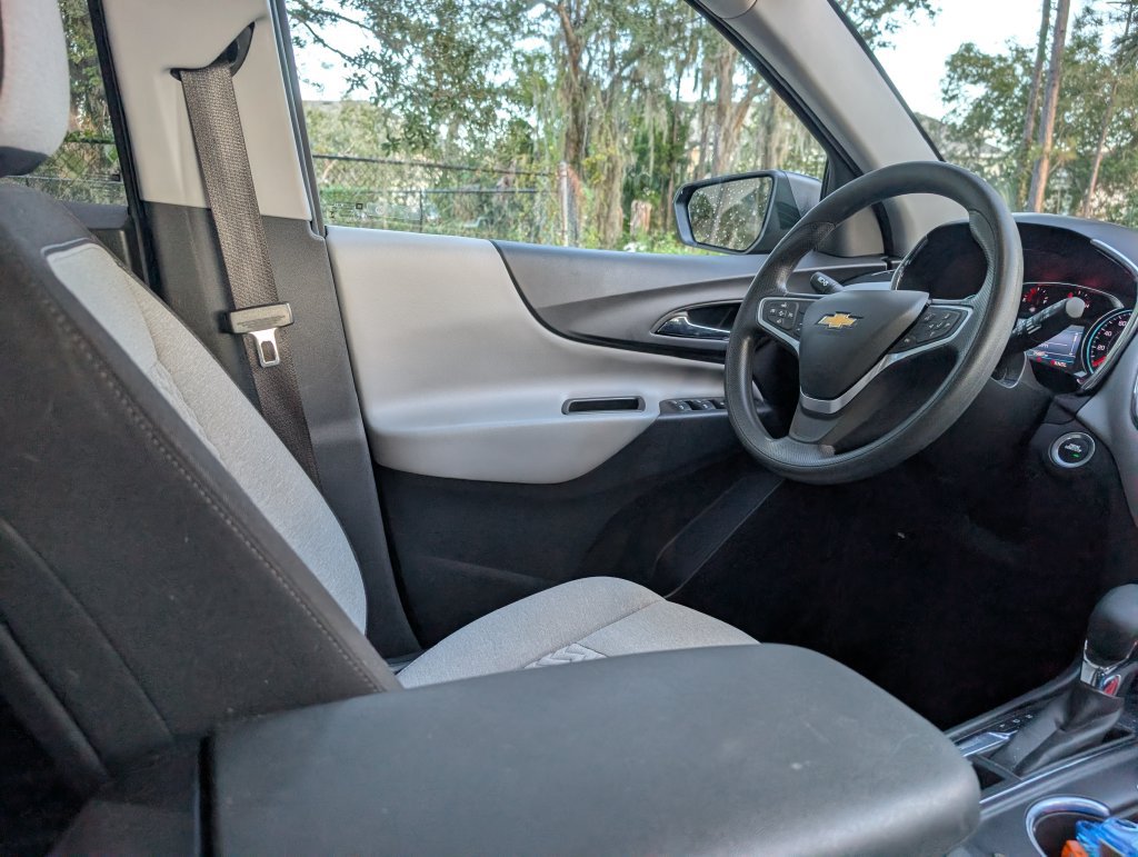 Used 2023 Chevrolet Equinox LS w/ LS Convenience Package FWD image 13