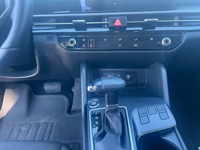 Used 2026 Kia Sportage LX image 11