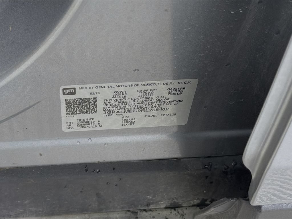 Used 2024 GMC Terrain SLE w/ Driver Convenience Package FWD image 32