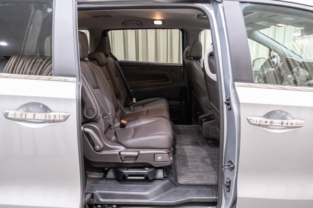 Used 2024 Honda Odyssey EX-L image 13