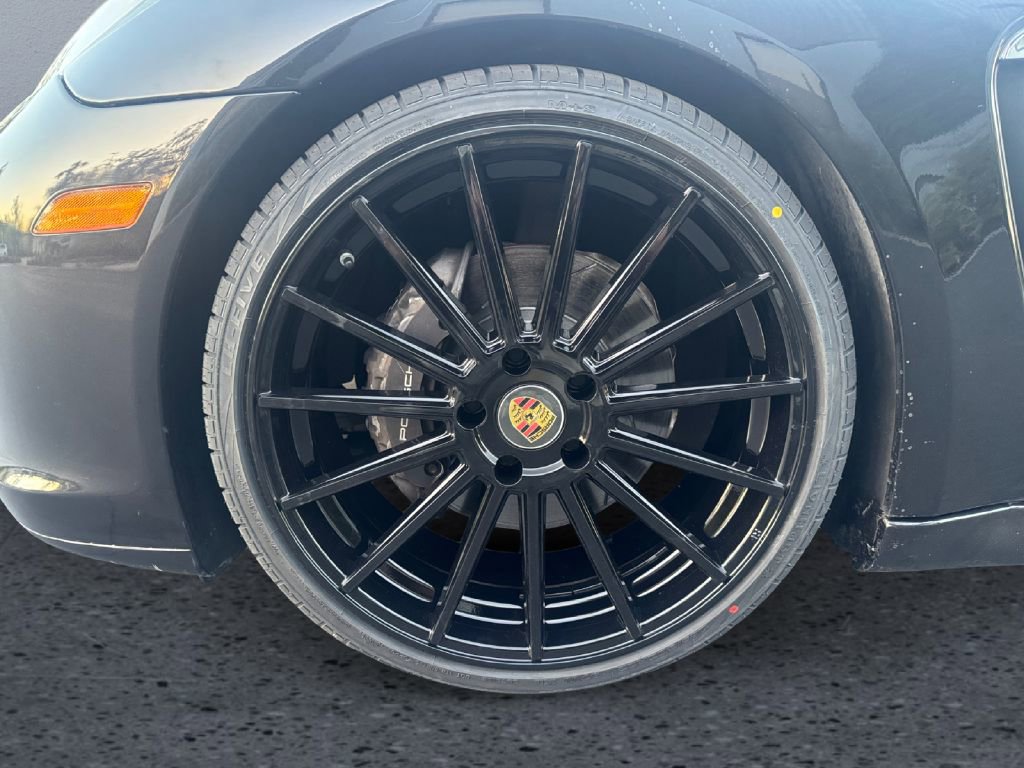 Used 2012 Porsche Panamera 2 image 9