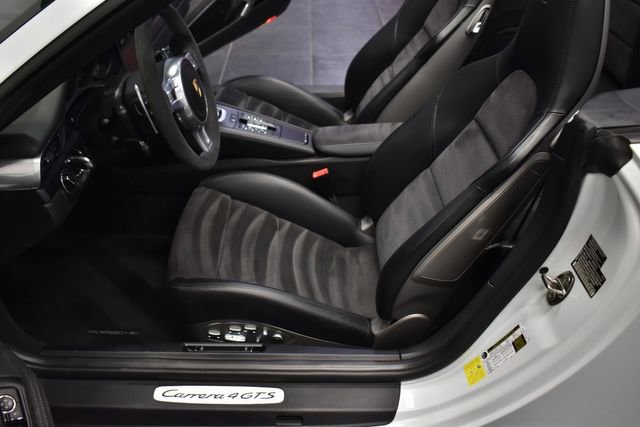 Used 2015 Porsche 911 Carrera 4 GTS AWD/4WD image 19