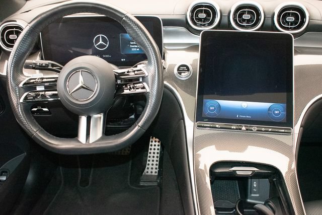 Used 2023 Mercedes-Benz GLC 300 4MATIC w/ AMG Line image 16