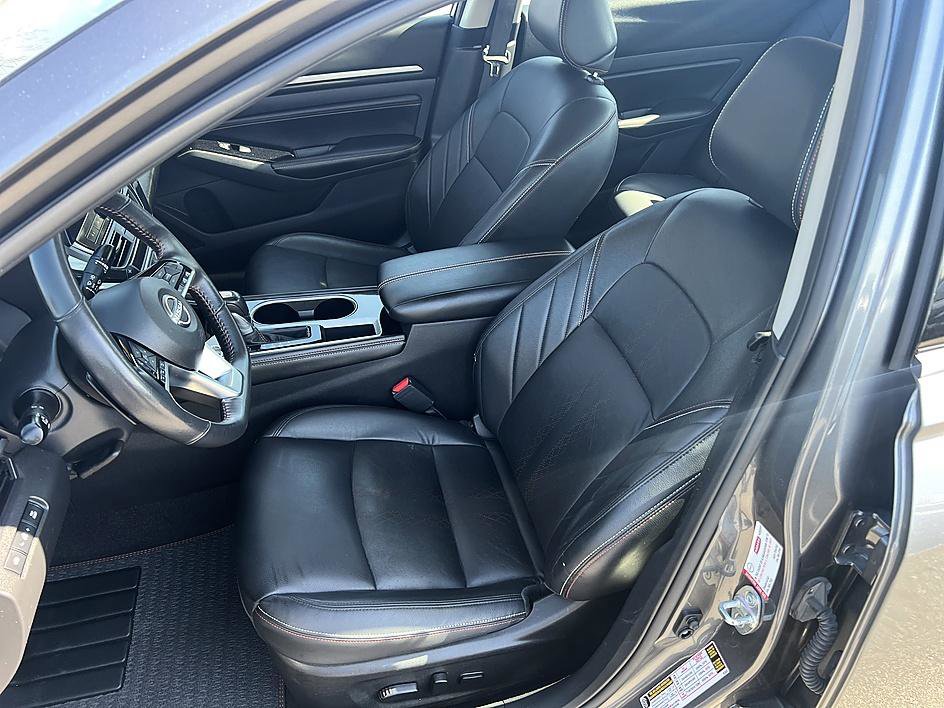 Certified 2023 Nissan Altima 2.5 SR w/ SR Premium Package image 13