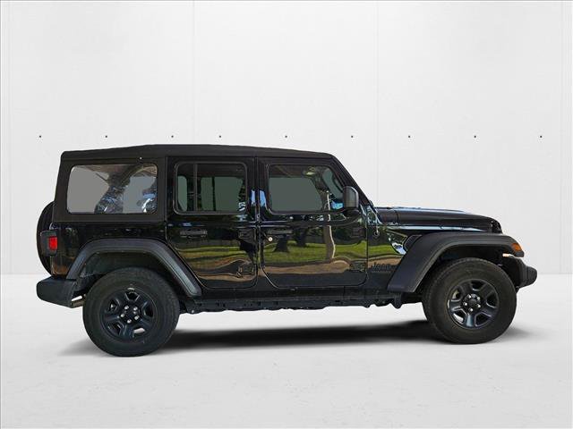 Used 2022 Jeep Wrangler Unlimited Sport image 4