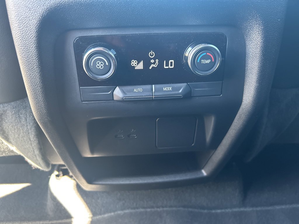 Used 2026 Buick Enclave Preferred AWD/4WD image 20