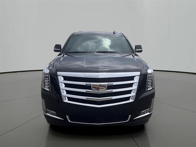 Used 2019 Cadillac Escalade Premium Luxury AWD/4WD image 6