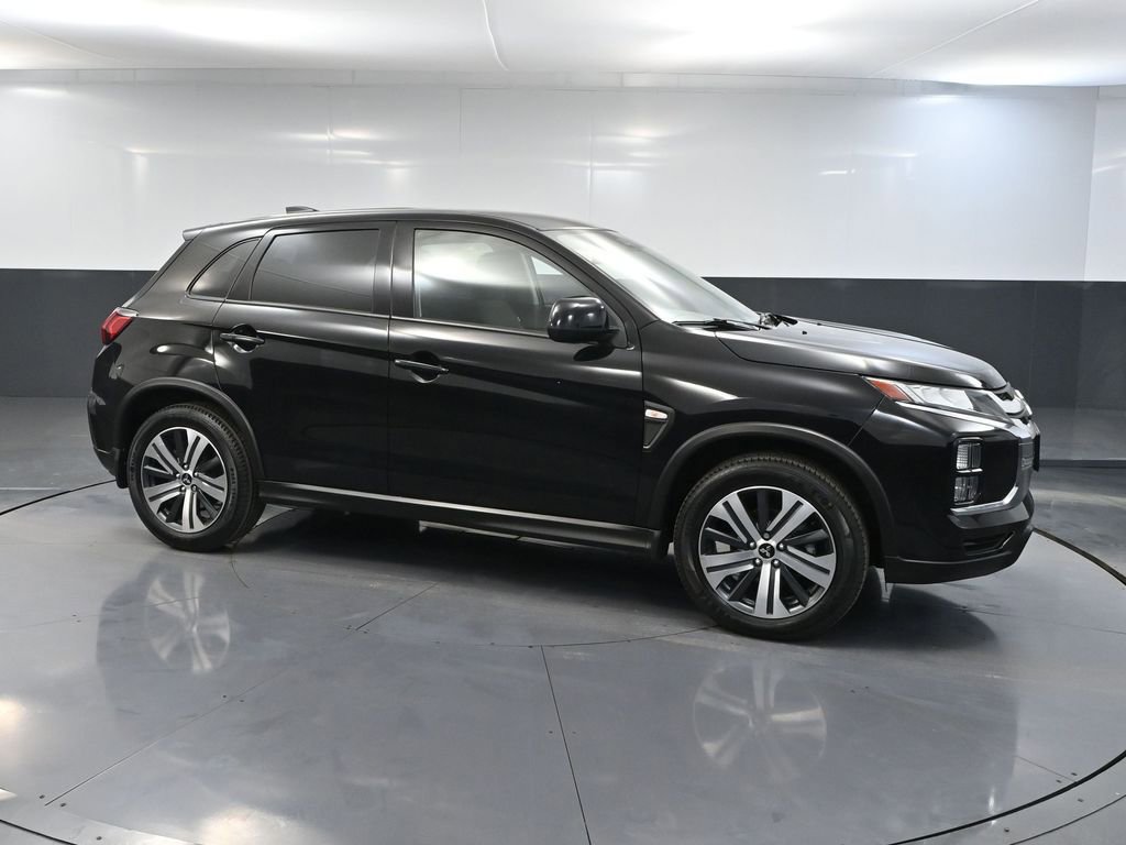 Used 2022 Mitsubishi Outlander Sport ES image 3