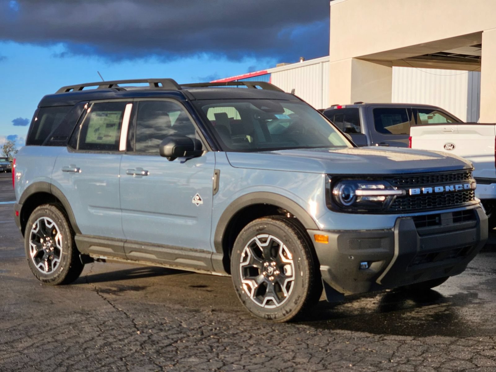New 2025 Ford Bronco Sport Outer Banks w/ Outer Banks Tech Package+ AWD/4WD image 3
