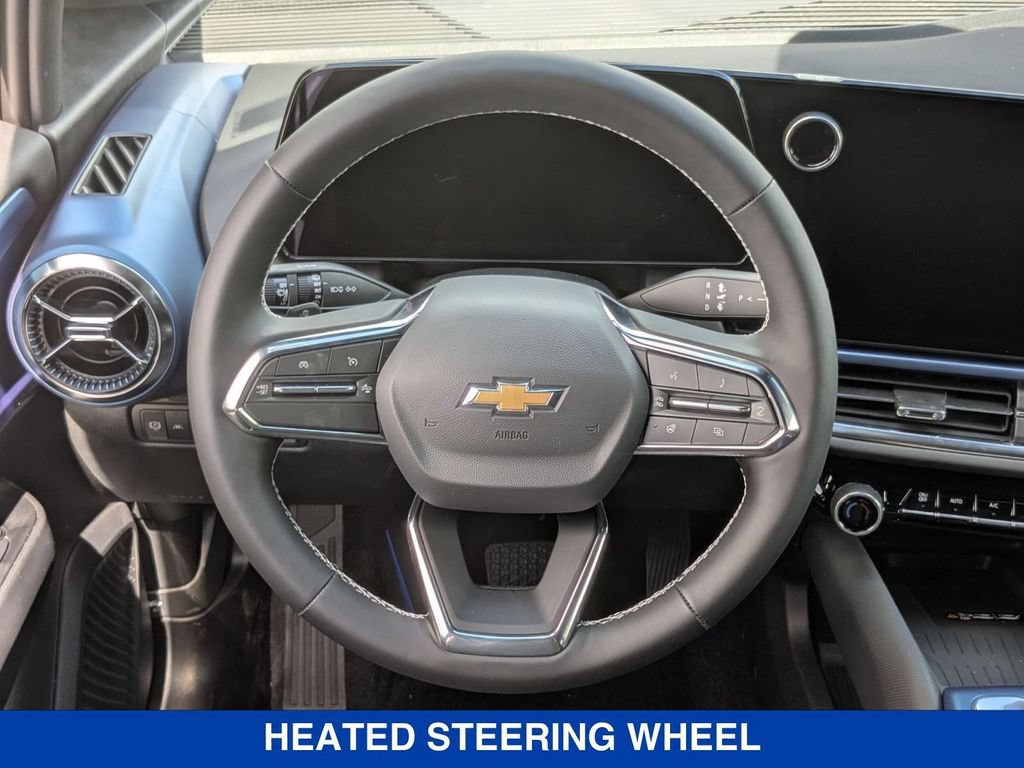 New 2025 Chevrolet Equinox EV LT AWD/4WD image 15
