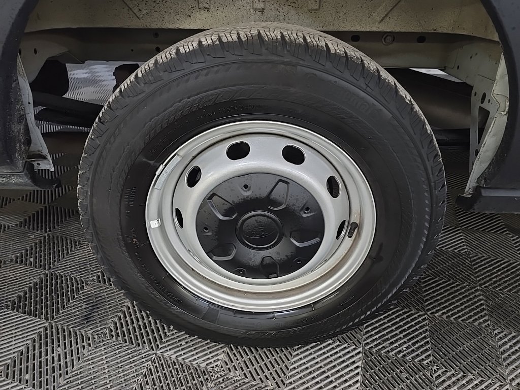 Used 2025 Ford Transit 250 148 High Roof Extended w/ Load Area Protection Package RWD image 15