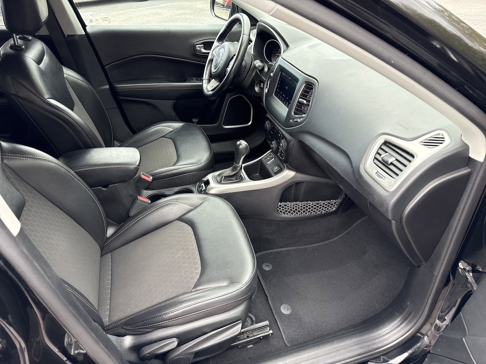 Used 2019 Jeep Compass Latitude w/ Popular Equipment Group image 30