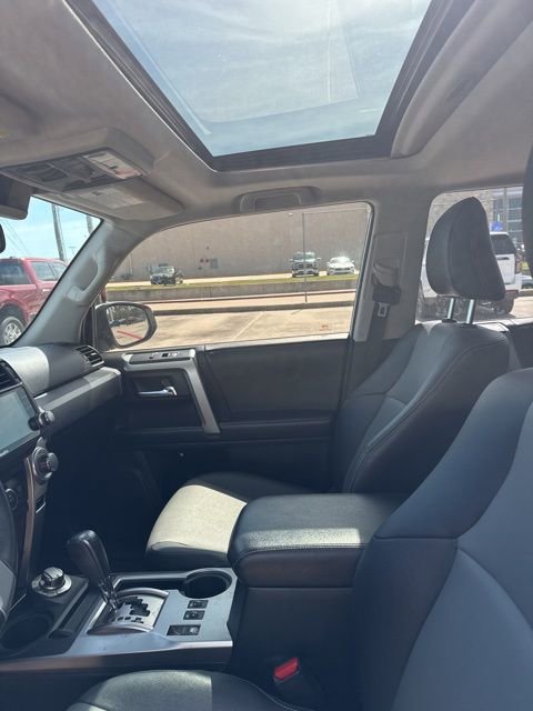 Used 2018 Toyota 4Runner SR5 Premium image 7