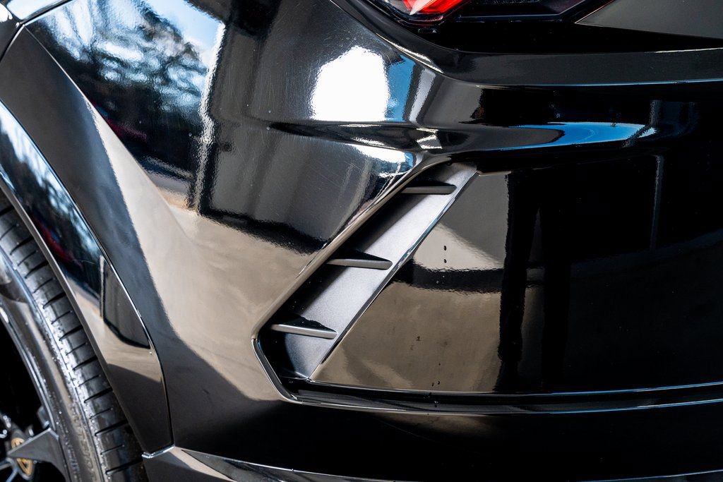 Used 2021 Lamborghini Urus image 26