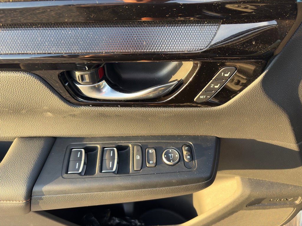 Used 2025 Honda CR-V Sport Touring image 20