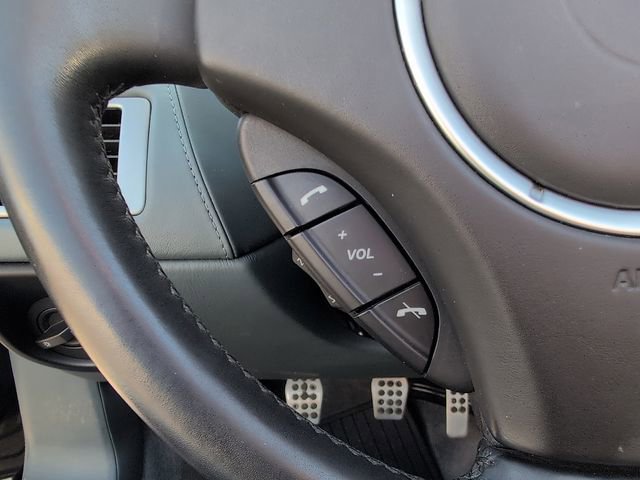Used 2011 Aston Martin DB9 Volante image 21