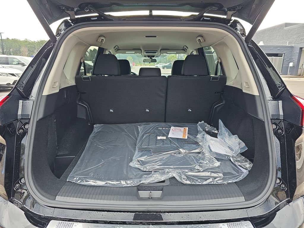New 2026 Nissan Rogue SV FWD image 14