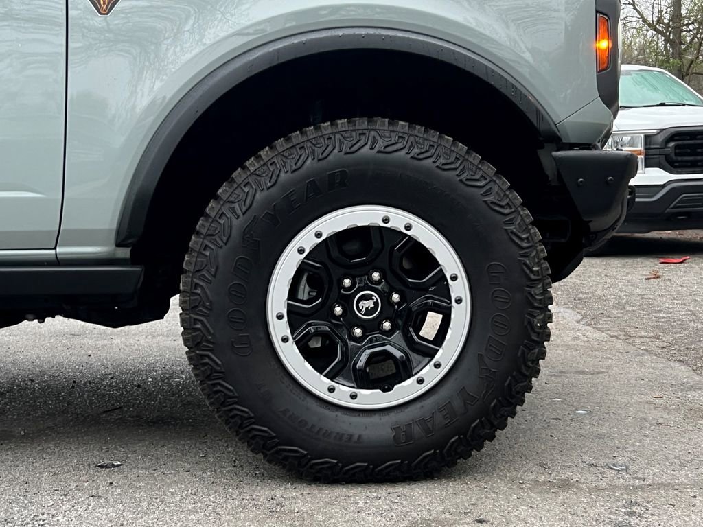 Used 2024 Ford Bronco Badlands image 9