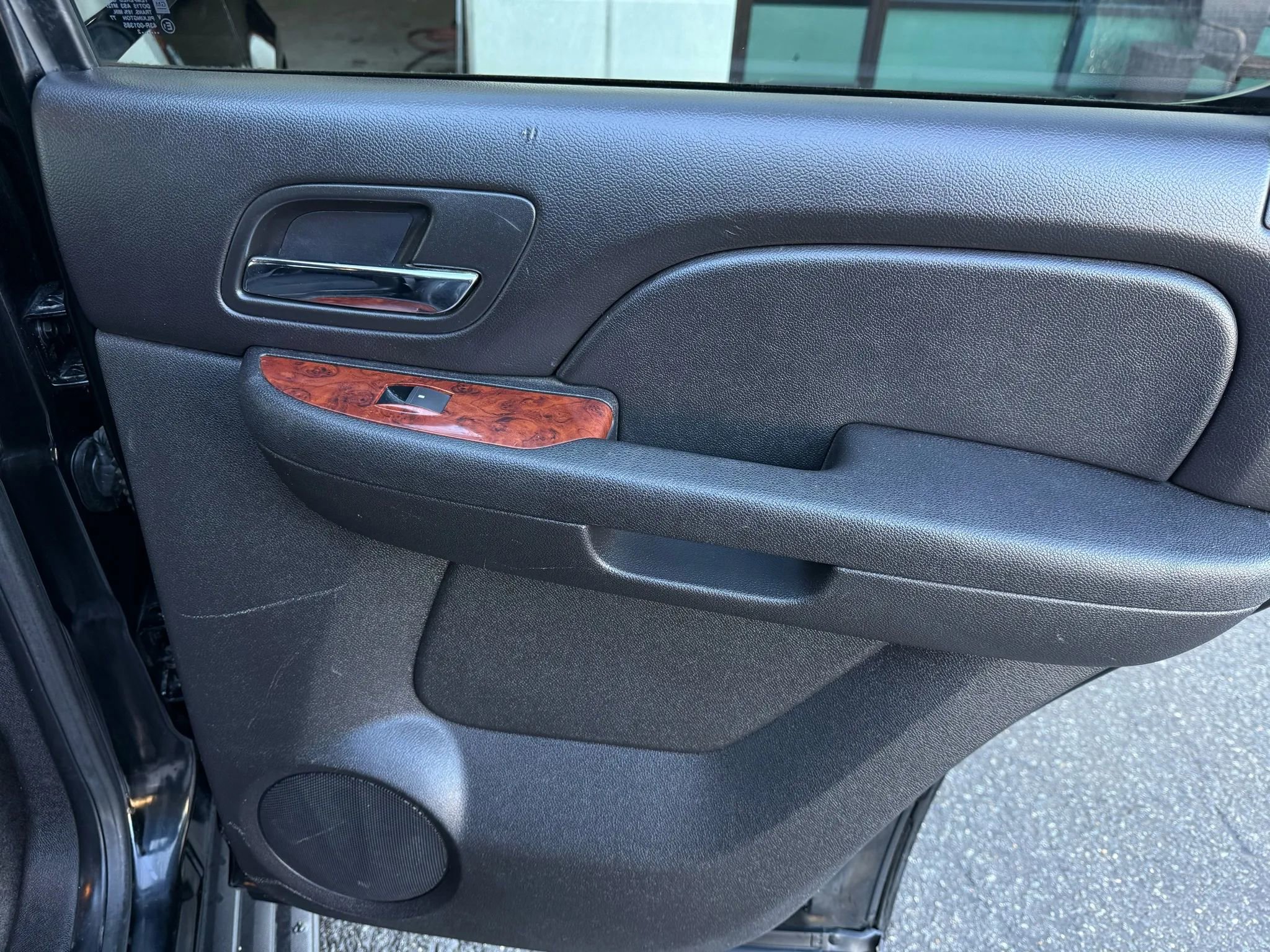 Used 2012 Chevrolet Tahoe LS image 19