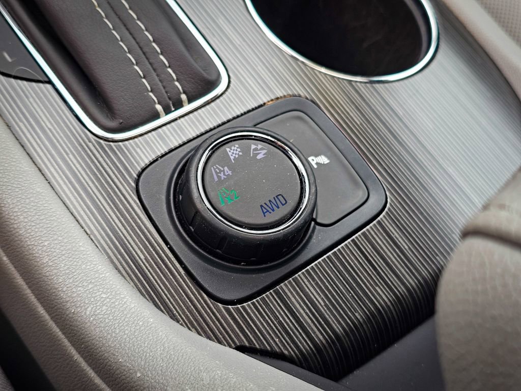 Used 2019 GMC Acadia SLT AWD/4WD image 28