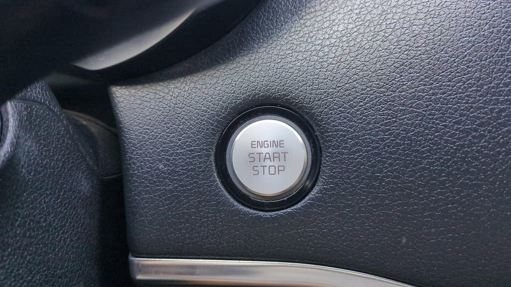 Used 2019 Kia Stinger GTS image 27