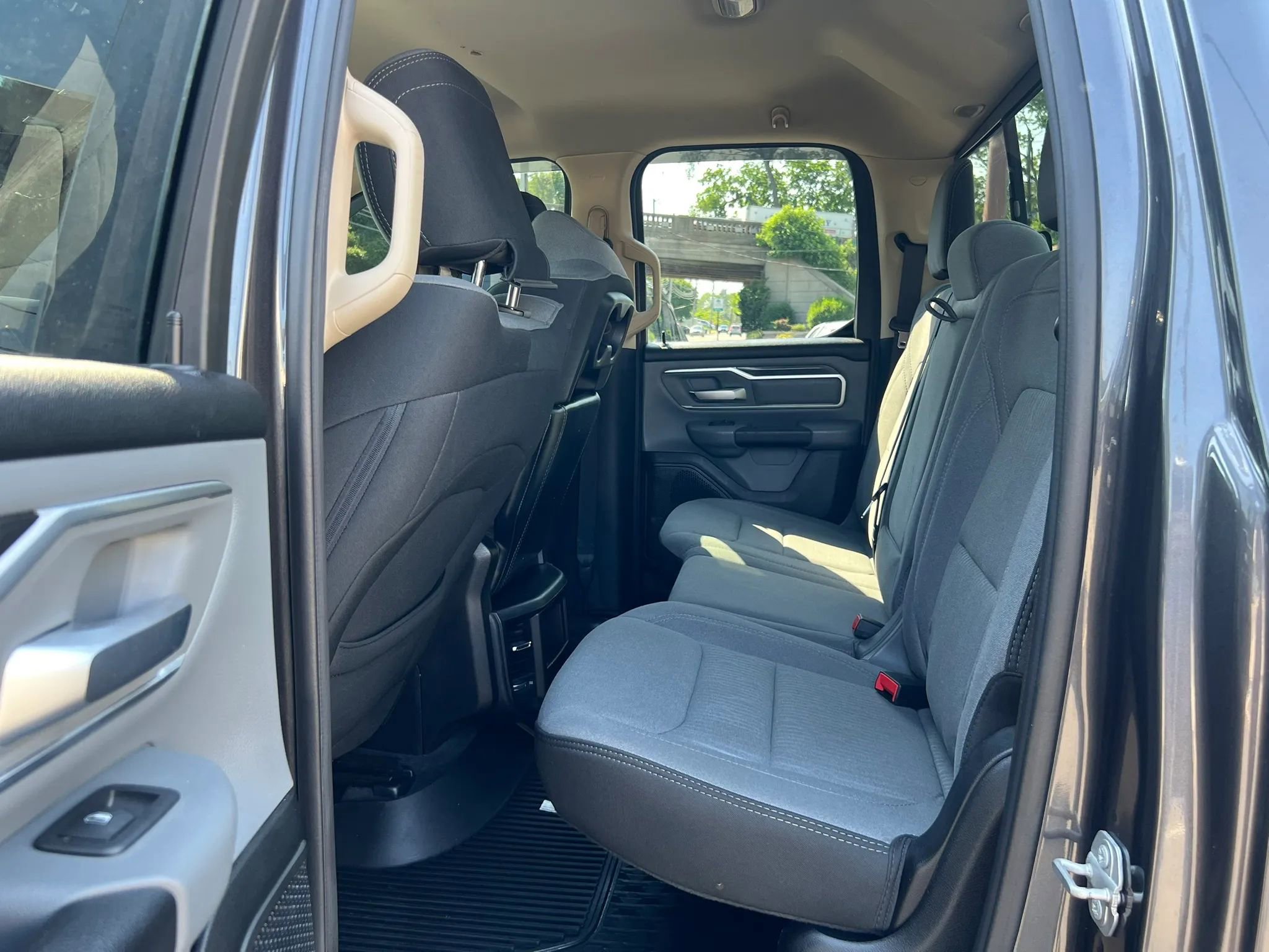 Used 2019 RAM 1500 Big Horn AWD/4WD image 26