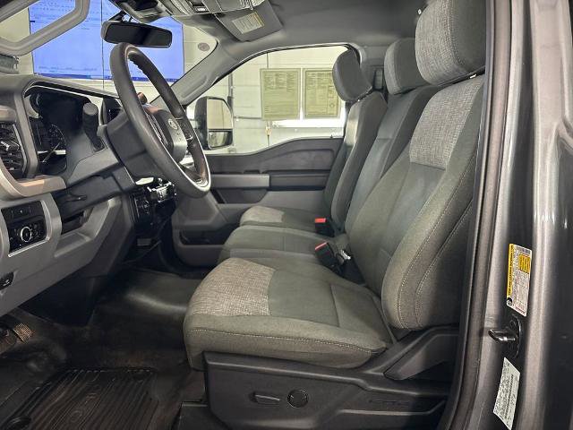 Used 2023 Ford F350 XLT w/ 360-Degree Camera Package AWD/4WD image 12