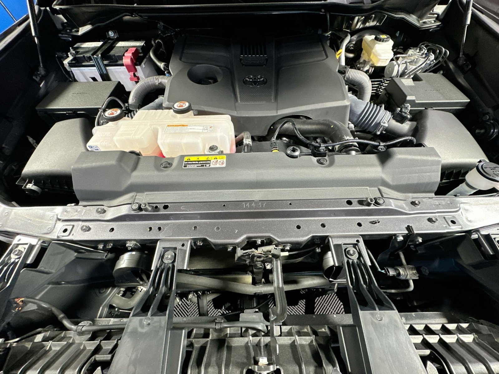 Used 2023 Toyota Tundra Platinum image 37