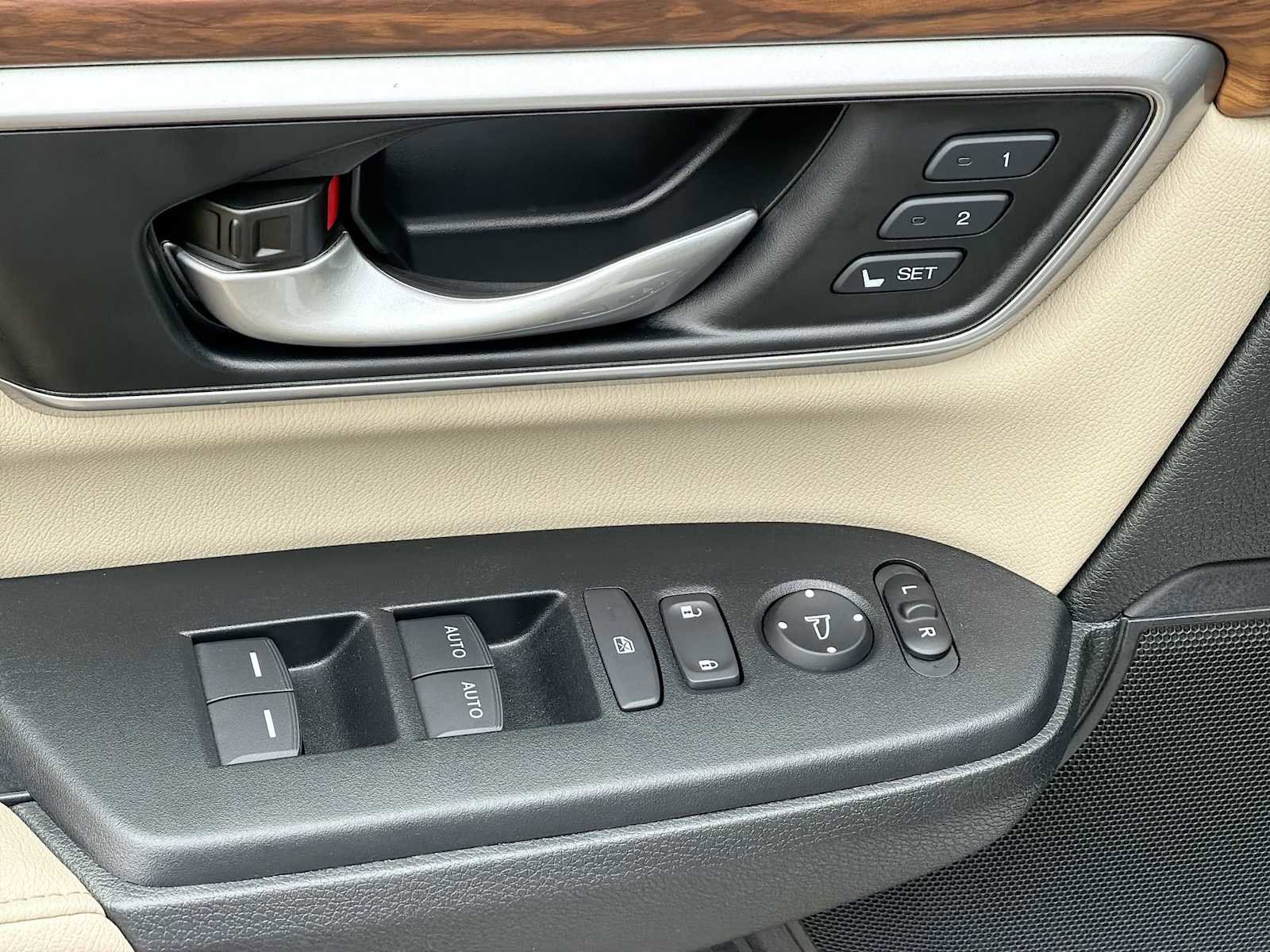 Used 2022 Honda CR-V EX-L image 14