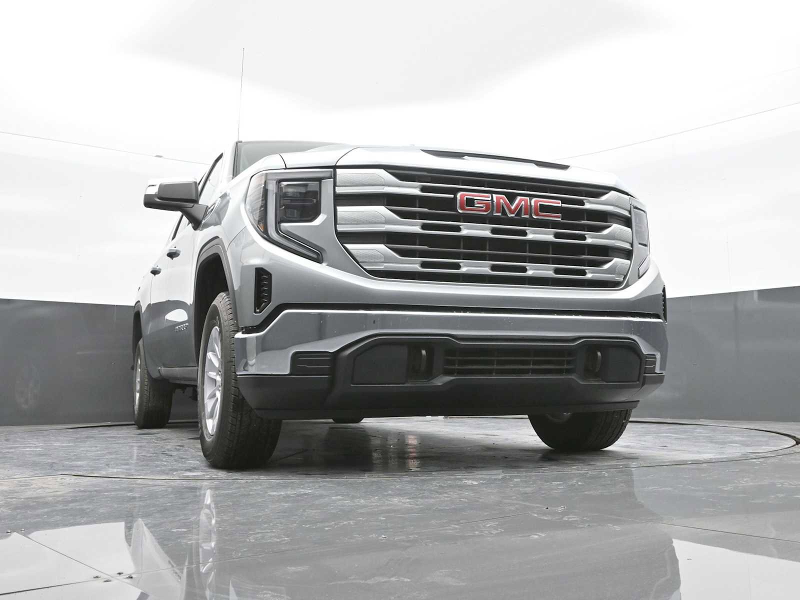 New 2026 GMC Sierra 1500 SLE w/ Preferred Package image 33