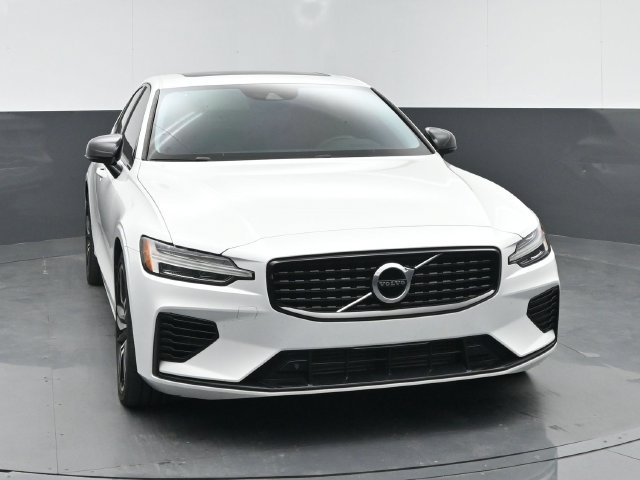 Used 2021 Volvo S60 T8 R-Design Expression w/ Premium Package AWD/4WD image 3