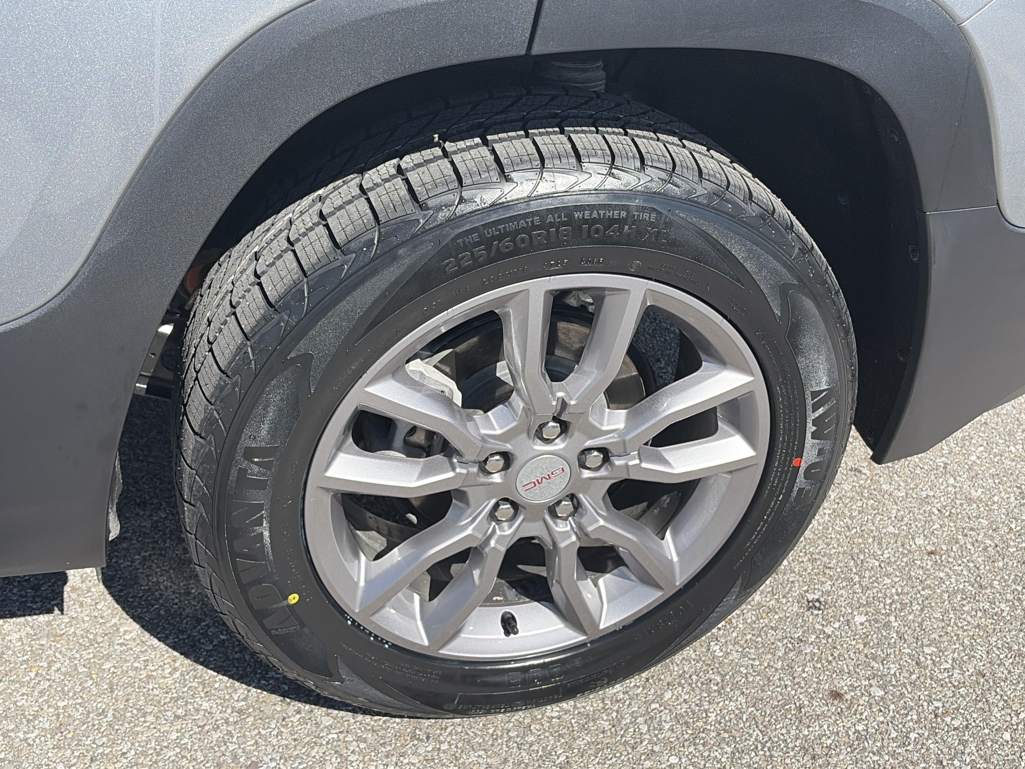 Used 2024 GMC Terrain SLT AWD/4WD image 8