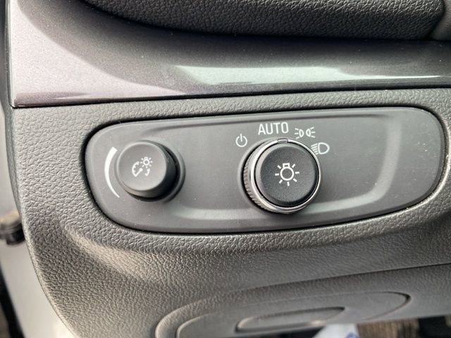 Used 2018 Buick Encore Preferred image 19