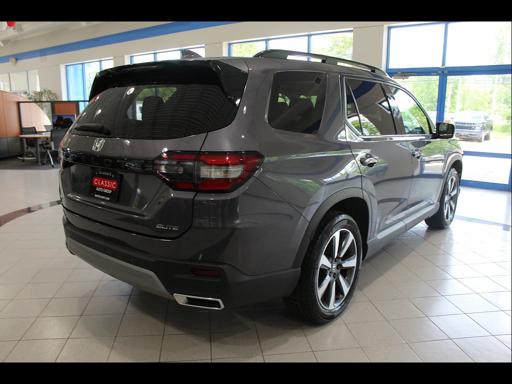 Certified 2023 Honda Pilot Elite image 5