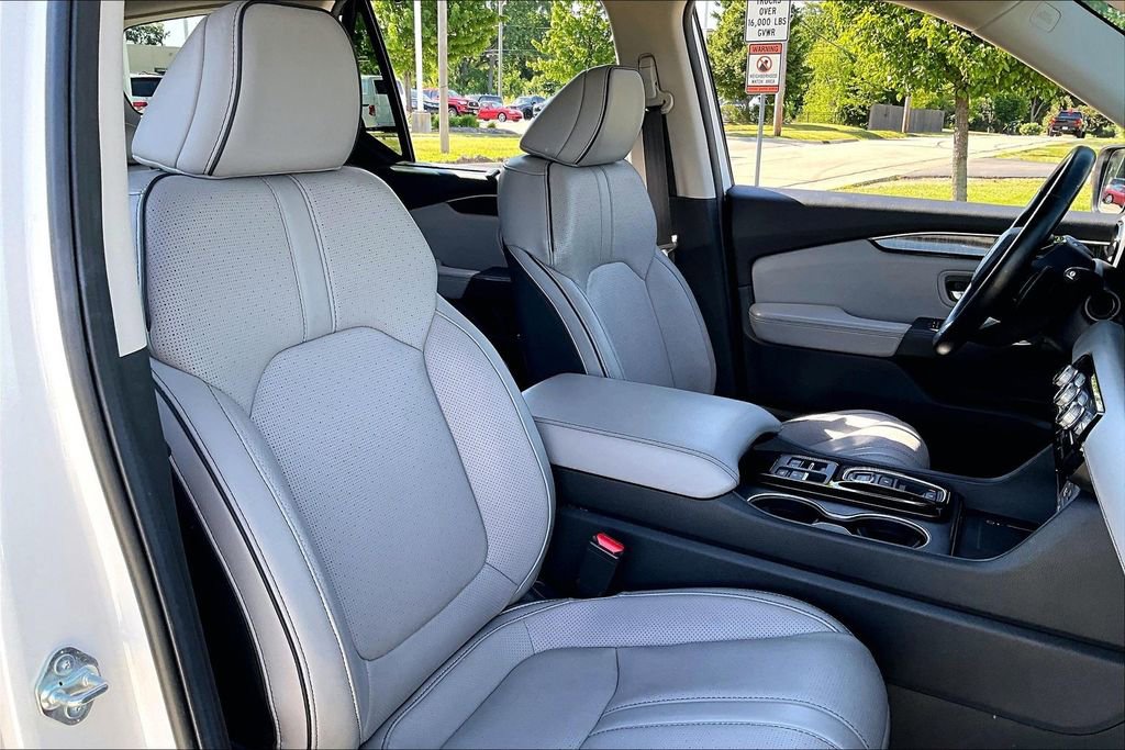 Used 2024 Honda Pilot Elite image 28