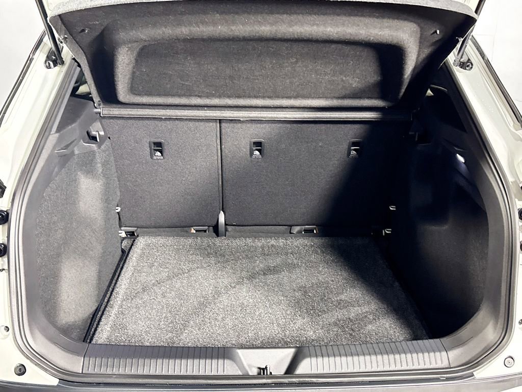 Certified 2024 Volkswagen ID.4 2WD image 21