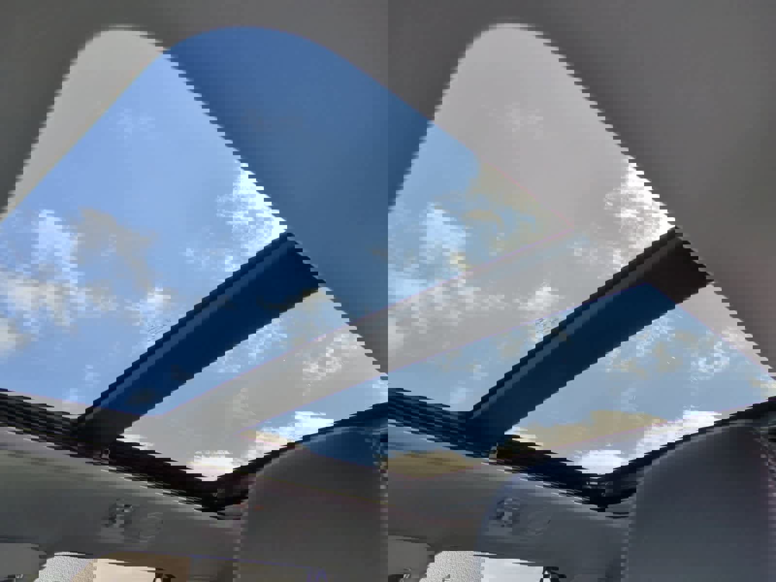 Used 2023 Ford Explorer XLT w/ Equipment Group 202A image 19